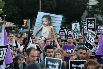 Oltre 100 organizzazioni umanitarie hanno denunciato che una "carestia di massa" si sta diffondendo nella Striscia di Gaza