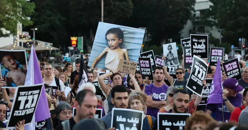 Oltre 100 organizzazioni umanitarie hanno denunciato che una "carestia di massa" si sta diffondendo nella Striscia di Gaza