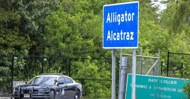 alligator alcatraz