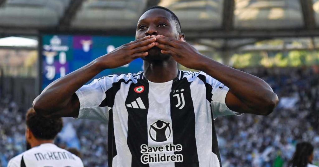 Il giocatore Randal Kolo Muani