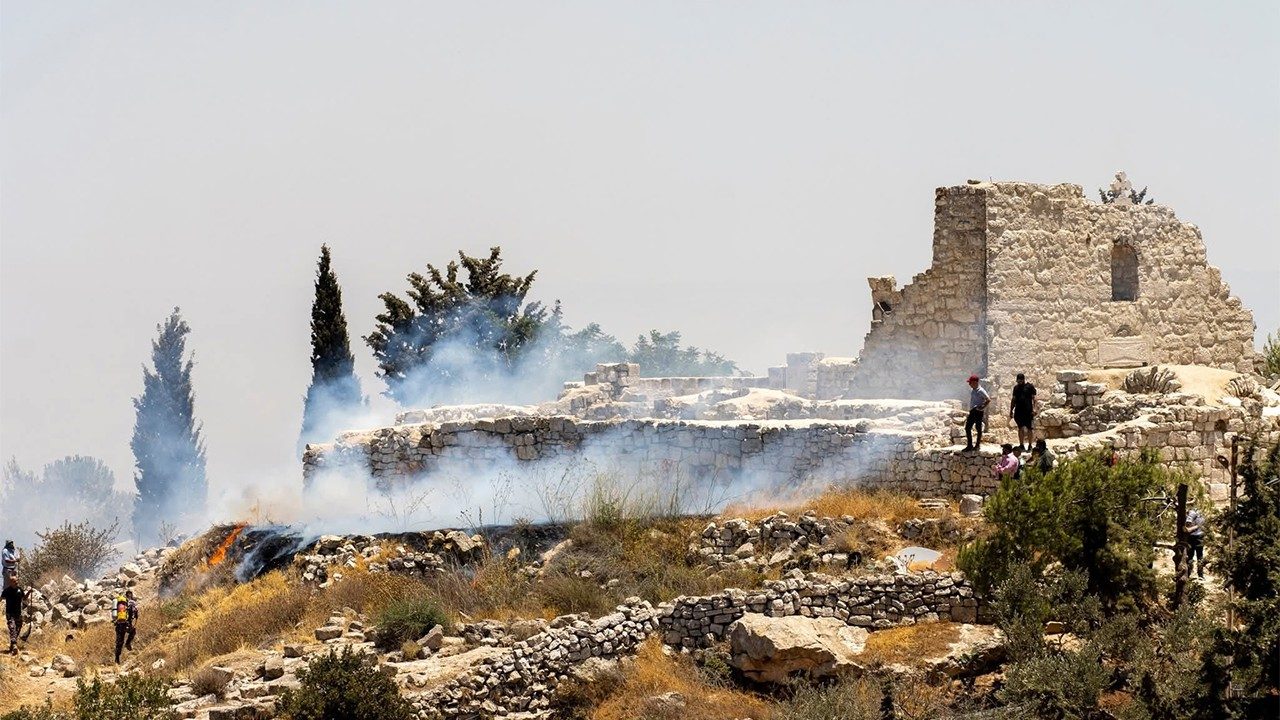 Assaltato dai coloni israeliani il villaggio cristiano di Taibeh, In Cisgiordania