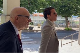 Ciro Grillo e l'avvocato Andrea Vernazza