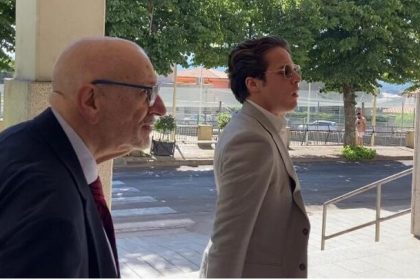 Ciro Grillo e l'avvocato Andrea Vernazza