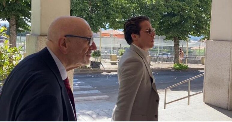 Ciro Grillo e l'avvocato Andrea Vernazza
