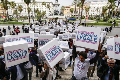 Manifestazione per il fine vita