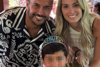 Pedro Rodigruez Ledesma con il figlio che compie 8 anni
