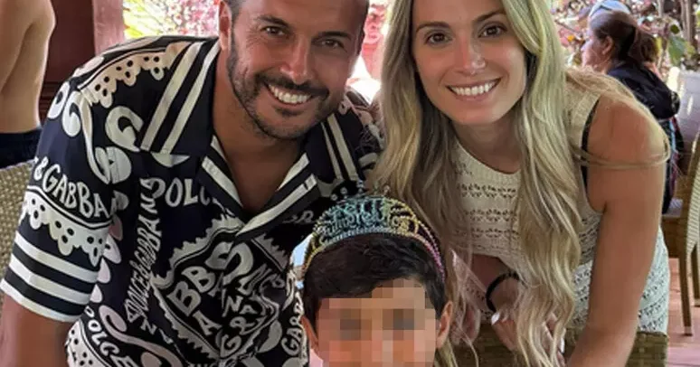 Pedro Rodigruez Ledesma con il figlio che compie 8 anni