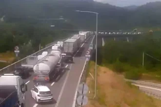 incidente galleria A1
