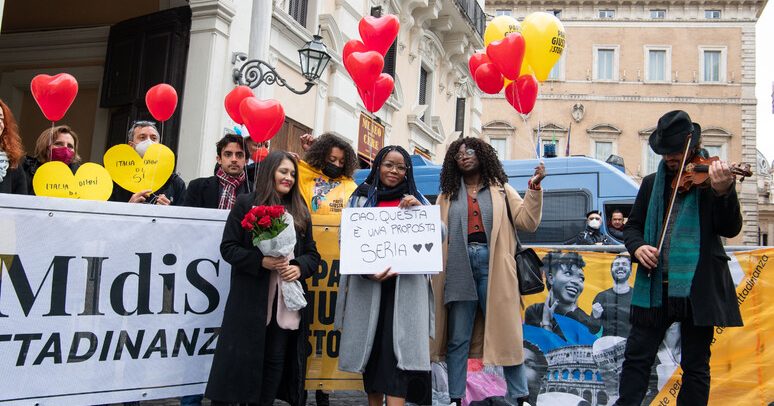 Manifestazione per lo ius scholae
