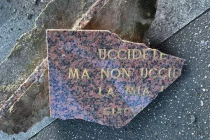 Monumento matteotti danni