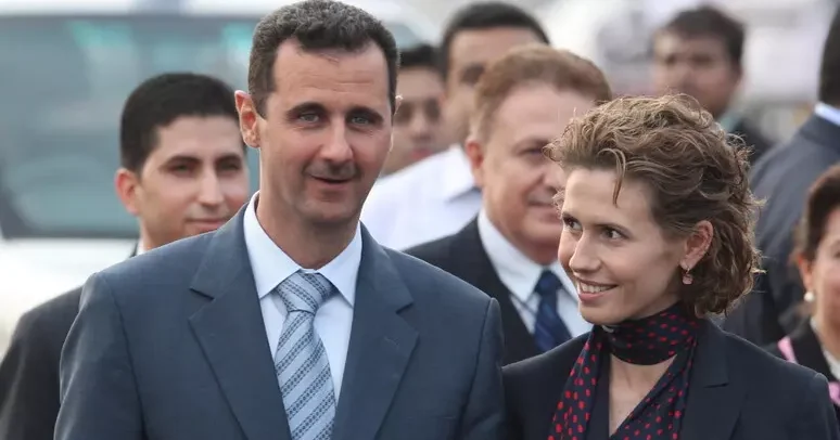 L 'ex presidente siriano Bashar al-Assad con l 'ex first lady Asma