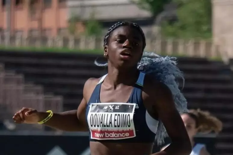 Kelly Doualla, 15 anni, oro nei 100 metri agli Europei U20: è la più giovane di sempre