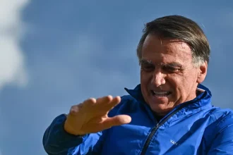 L'ex presidente del Brasile Bolsonaro è agli arresti domiciliari