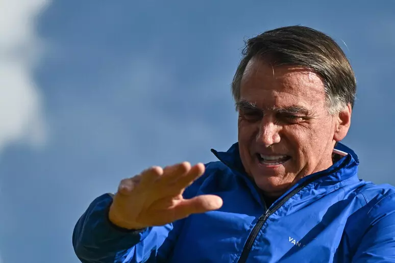 L'ex presidente del Brasile Bolsonaro è agli arresti domiciliari