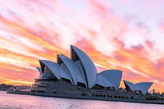 Un'immagine della città di Sydney all'alba