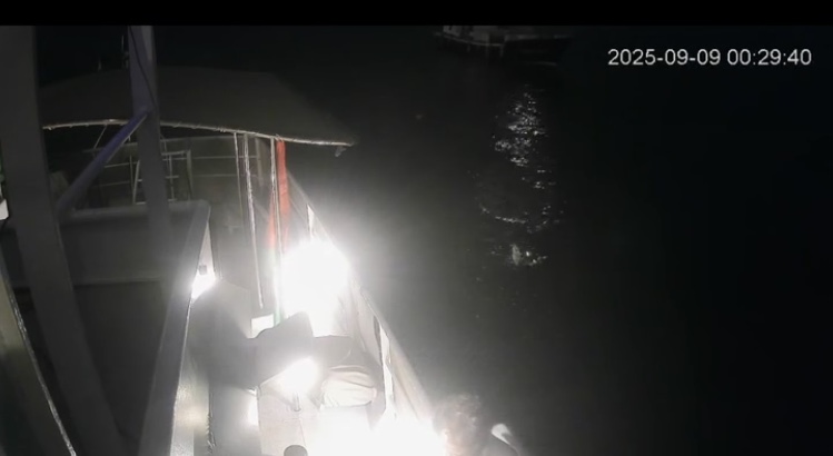 La Flotilla sta viaggiando verso Gaza, nel tentativo di portare aiuti