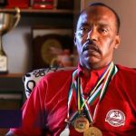 Majed Abu Maraheel è stato il primo atleta palestinese alle Olimpiadi, morto a Gaza nel 2024 per l’impossibilità di trasportarlo verso il valico di Rafah e in Egitto per le cure