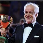 Toni Servillo premiato come "miglior attore" alla Mostra di Venezia