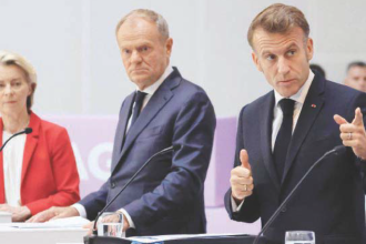 Al palazzo di Christiansborg La presidente della Commissione Ue von der Leyen, il premier polacco Tusk, il presidente francese Macron
