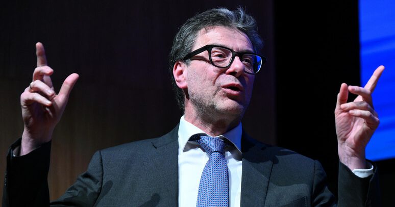 Il ministro dell'Economia Giancarlo Giorgetti