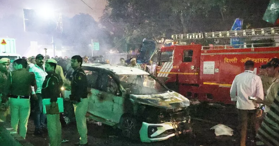 India sotto shock: 13 morti a Nuova Delhi. Identificato attentatore suicida