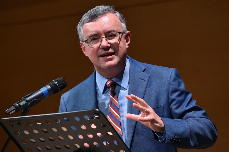 Barbero, la propaganda dietro sorrisi e ironie del divulgatore pop