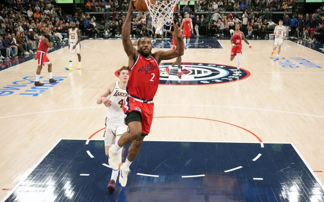 I Clippers battono i Lakers nel derby nella notte Nba, Houston sorprende Denver