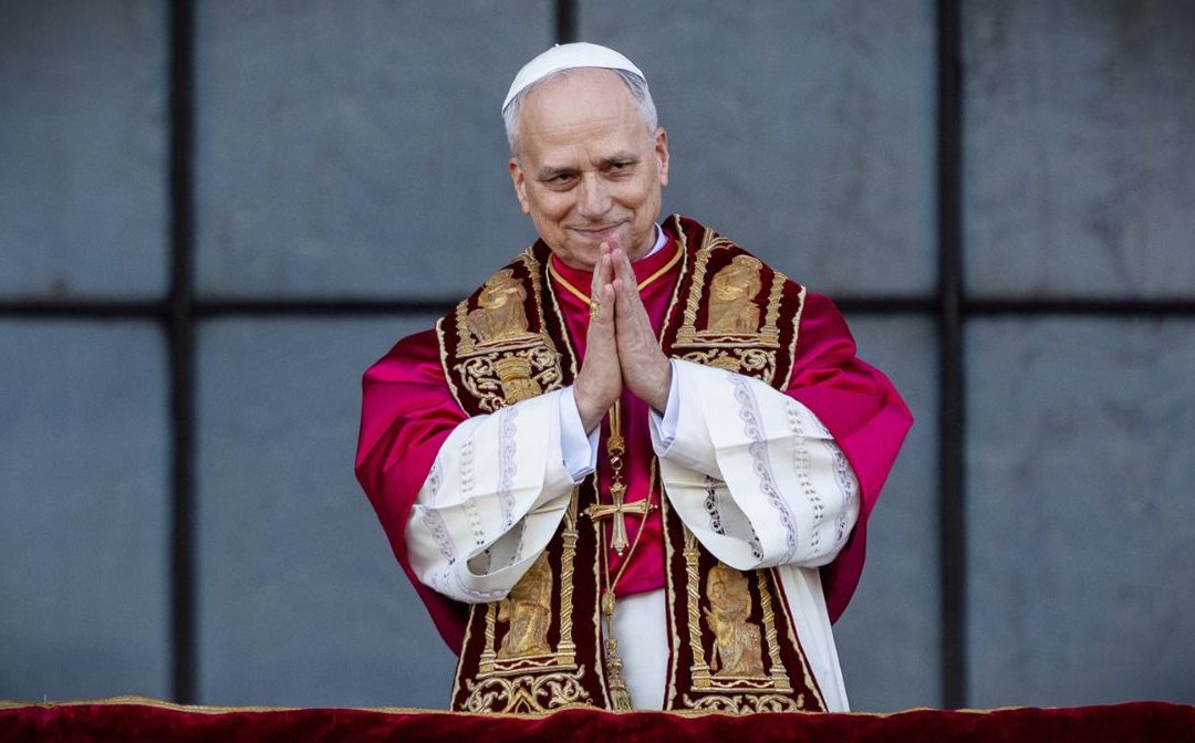 Papa Leone icona di stile per Vogue: tra Rihanna e Timothée Chalamet