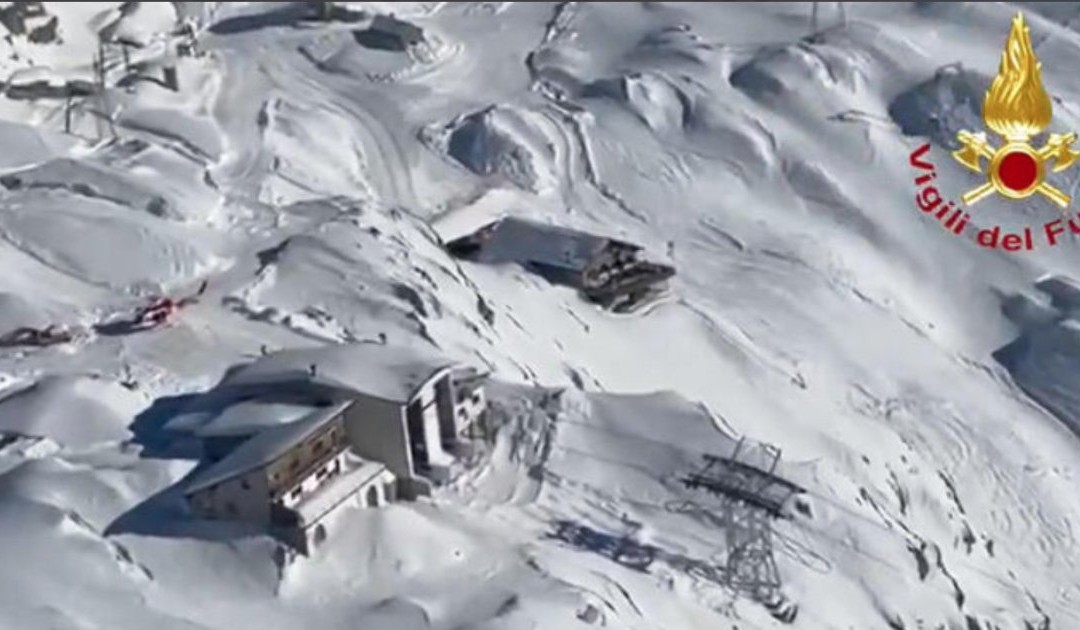 Incidente alla funivia di Macugnaga, evacuate 100 persone: 6 feriti