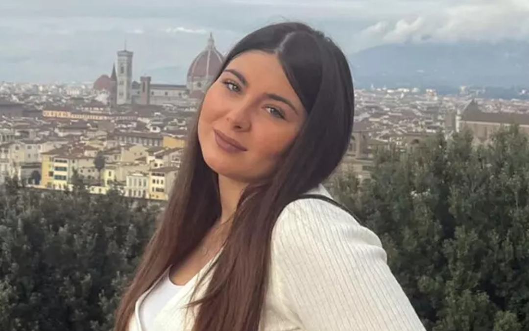 Savona, travolta e trascinata da un tir: muore studentessa di 22 anni