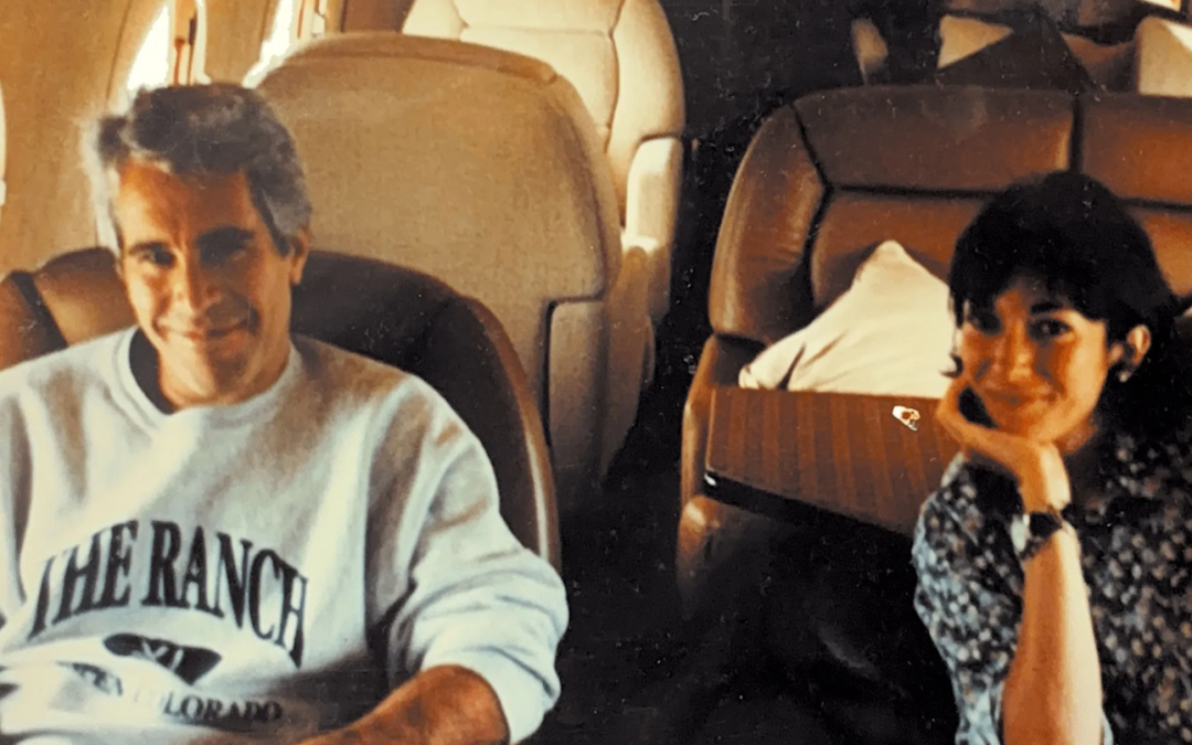 Epstein, la lettera: «Al presidente piace palpeggiare le giovani donne»