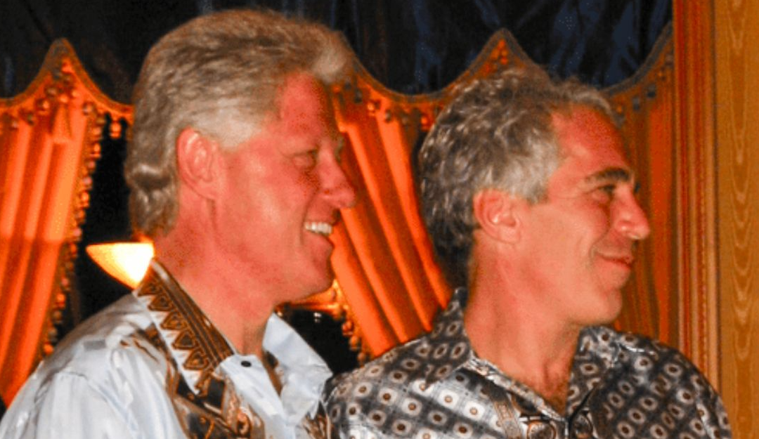 Clinton, Epstein e il teatro dello scandalo: il potere ridotto a immagine