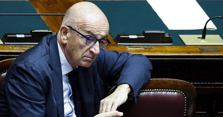 Sisto: «Gratteri non faccia propaganda. La riforma ha solo il colore della Costituzione»