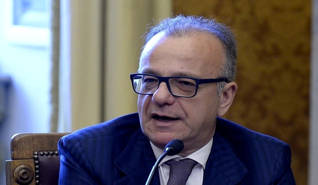 Rotondi: «Vannacci rimanga alla Lega per non favorire il CSX»