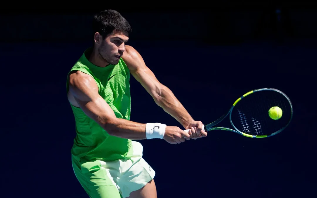 Alcaraz vola agli ottavi degli Australian Open, Sabalenka avanti a fatica. In campo Paolini