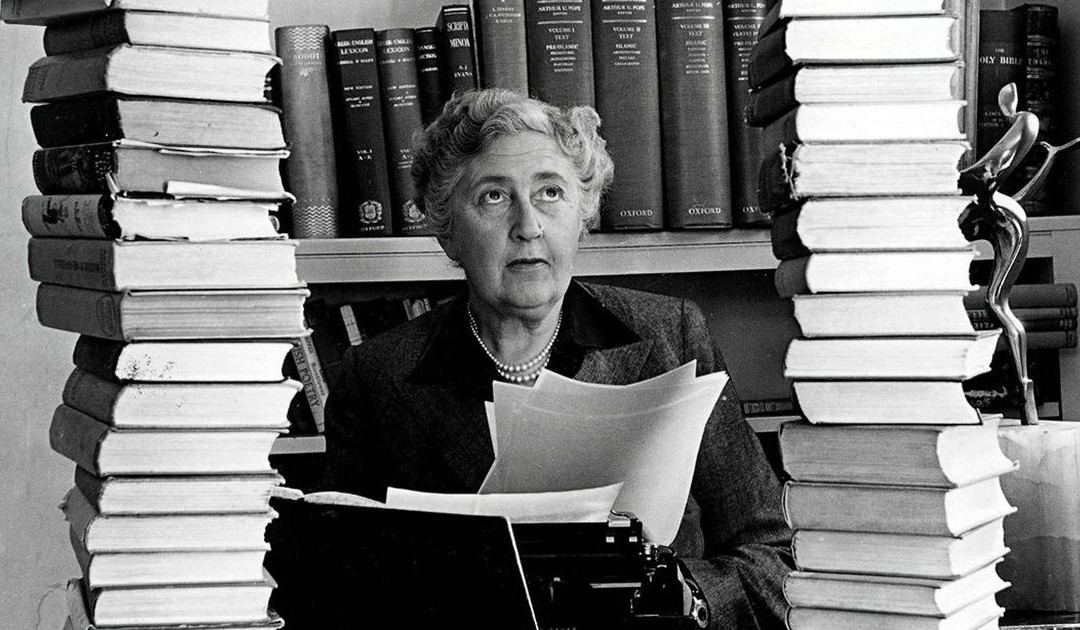 Agatha Christie, una vita col brivido e il fiato sospeso