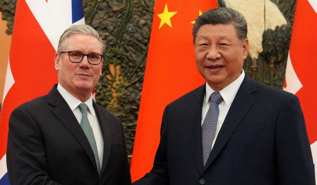 Starmer in Cina da Xi, il segnale all’America: l’Europa guarda a Est