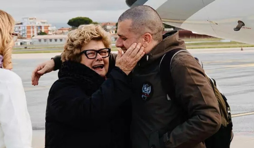 Trentini e Burlò sono in Italia, aereo a Ciampino: «È stata durissima»