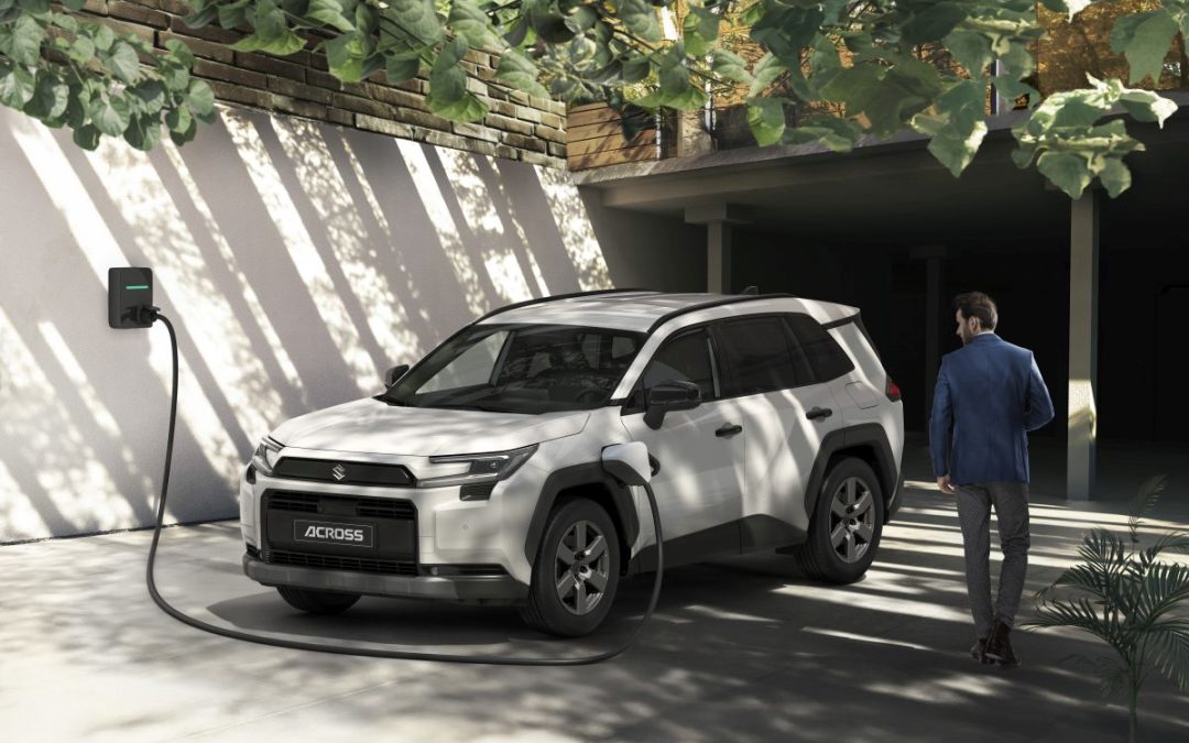 Nuova Suzuki Across Plug-in Hybrid, efficienza e spirito d’avventura