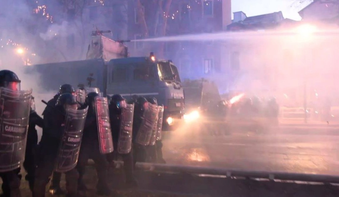 Sicurezza, verso la stretta: fermo preventivo e scudo per gli agenti