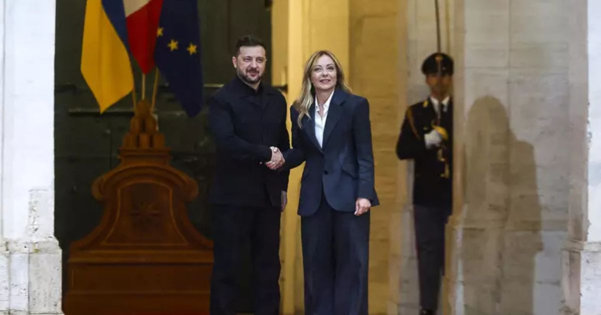 Meloni con Zelensky