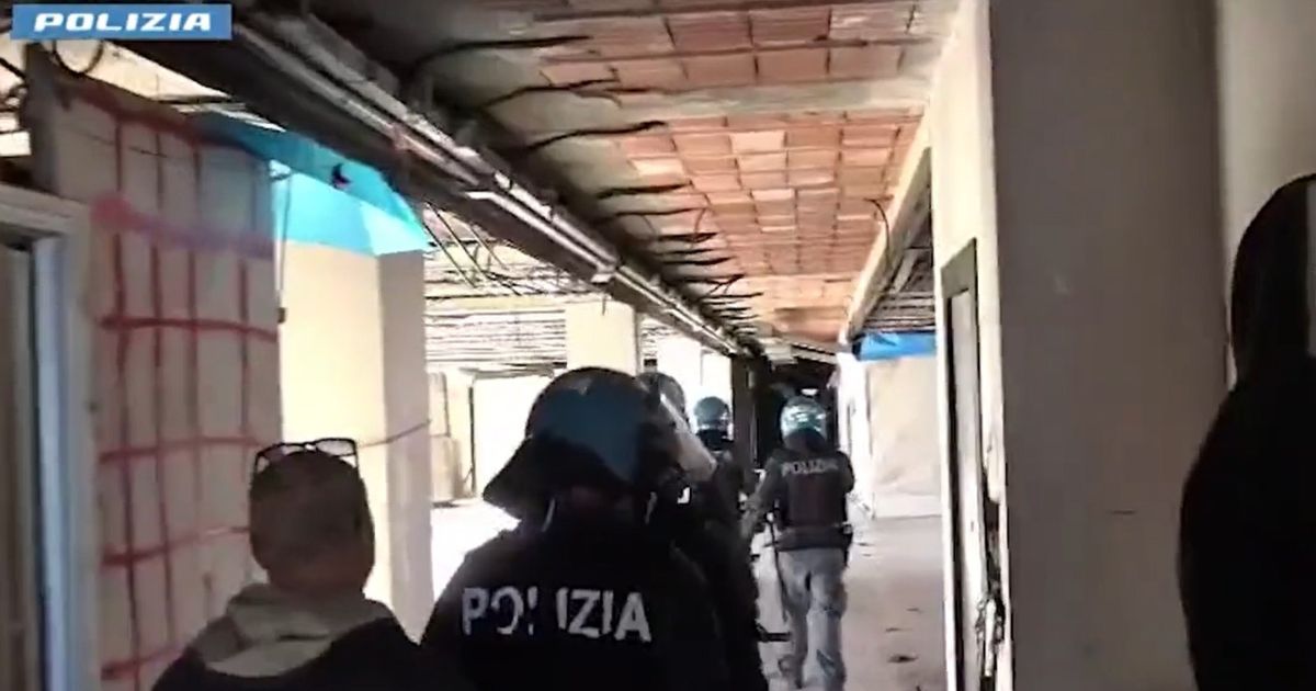 Stabile abbandonato a Roma