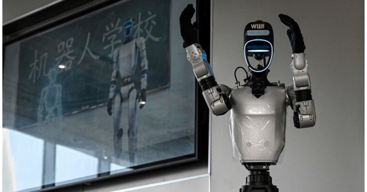 Un robot umanoide prodotto dalla società cinese Unitree