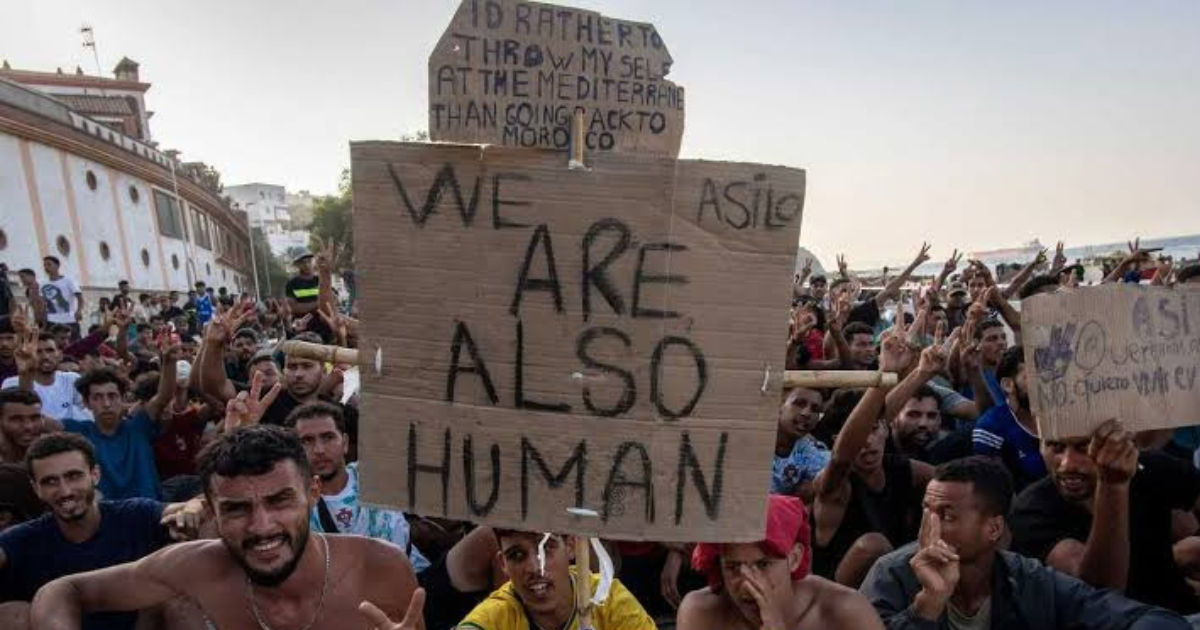 Migranti fermi alle frontiere